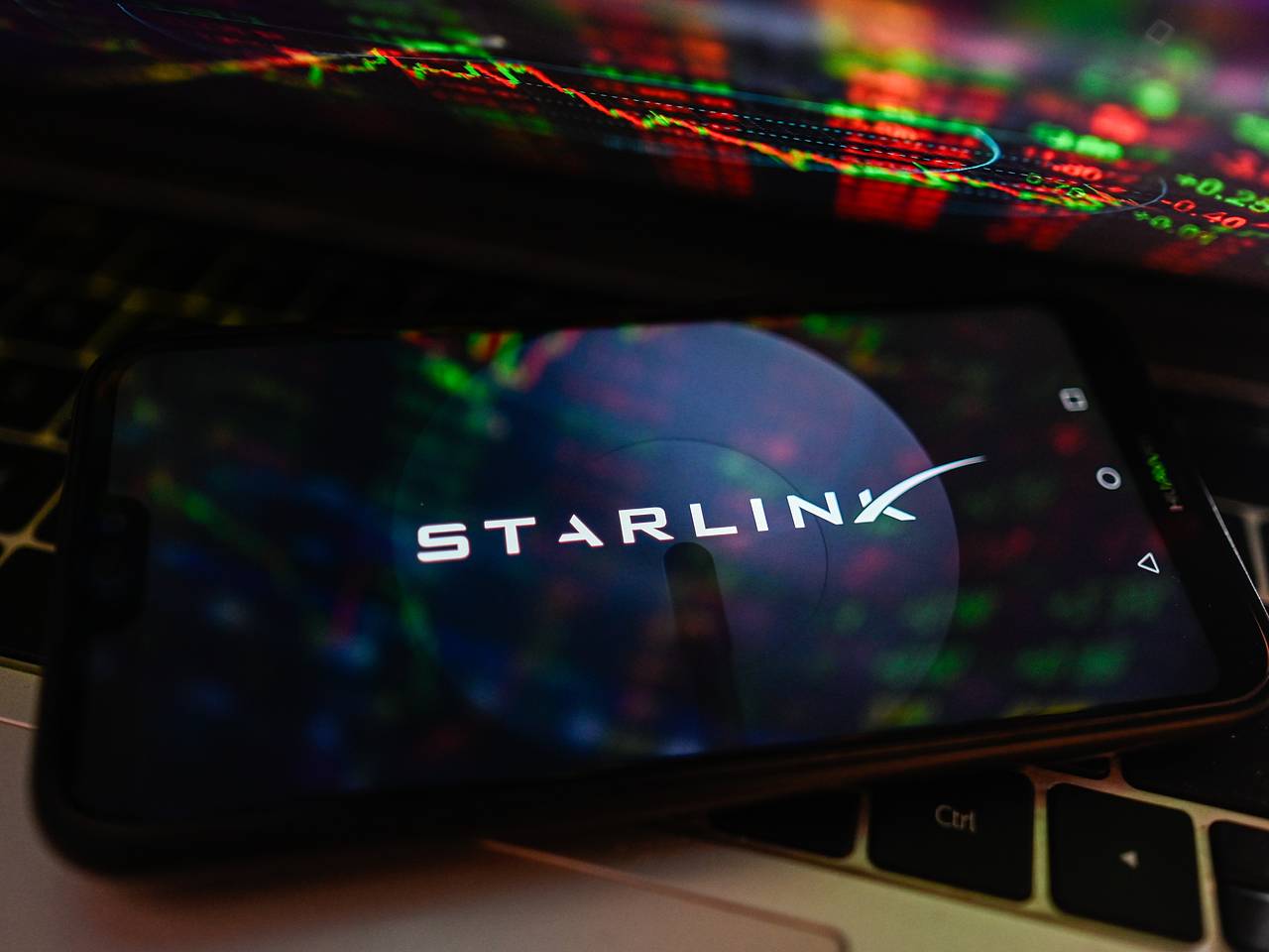 США разрешили Starlink работать в миллиметровом диапазоне волн: Космос:  Наука и техника: Lenta.ru