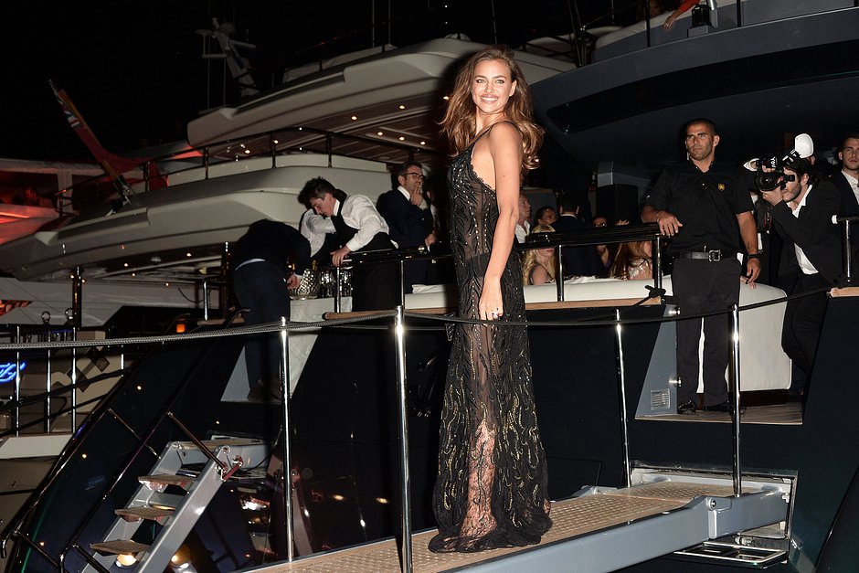 Ирина Шейк на вечеринке бренда Roberto Cavalli 