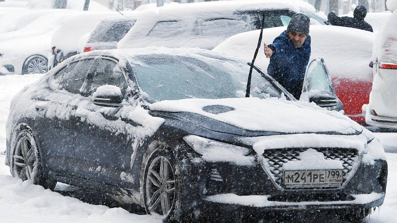 От россиян потребовали доплатить сотни тысяч рублей за купленные  автомобили: Рынки: Экономика: Lenta.ru