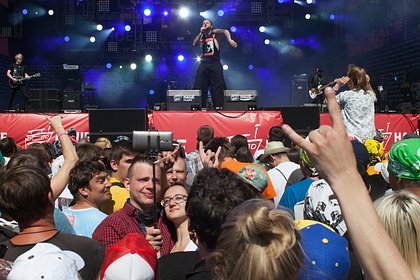 Концерт популярной рок-группы отменили в одном из городов России