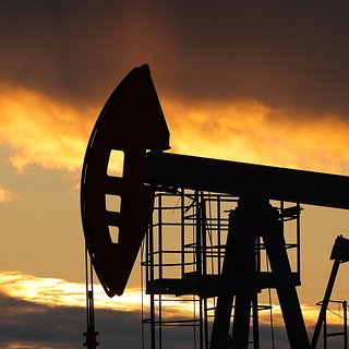 Нефть подорожала до максимума с начала ноября
