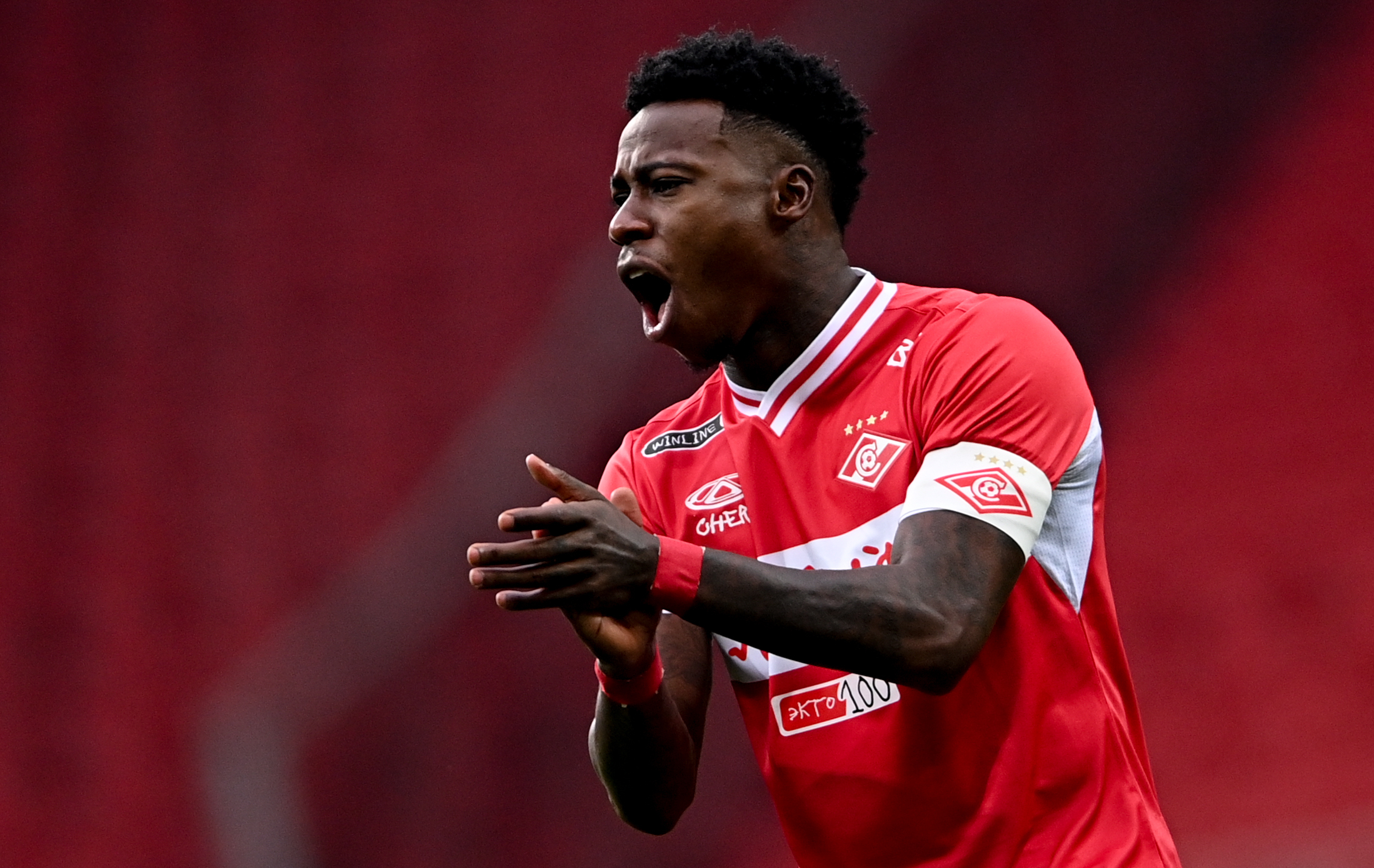 Квинси футболист. Квинси футболист. Квинси промес карточка. Промес 2022. Квинси промес футболист.