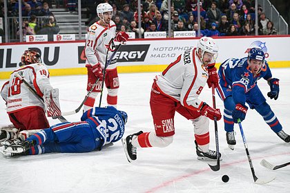 «Автомобилист» повел в серии у СКА во втором раунде плей-офф КХЛ