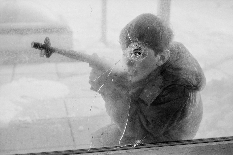 Мальчик на улице Сараево, 1994 год