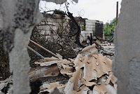 В Киеве прогремели три серии мощных взрывов за 20 минут. Повреждены два предприятия
