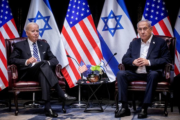 Джо Байден (слева) и Биньямин Нетаньяху (справа)