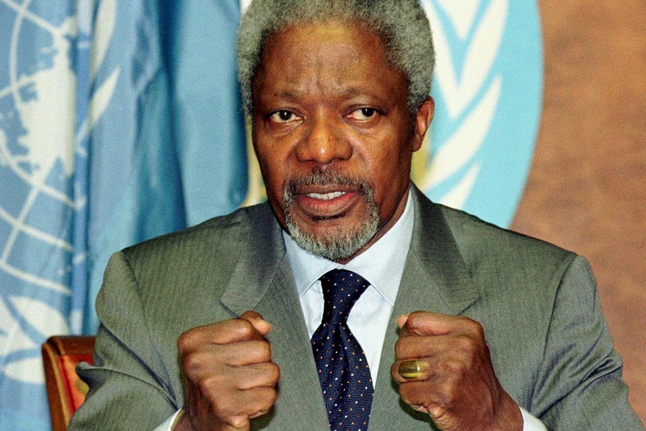 Генеральный секретарь ООН Кофи Аннан во время пресс-конференции в Женеве, 26 января 1999 года