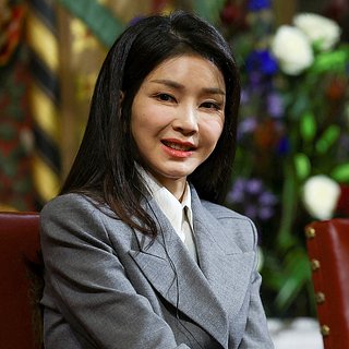 Ким Кон Хи