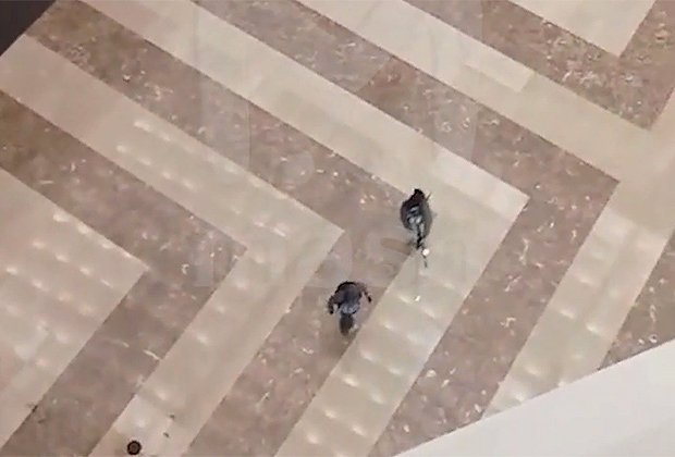 Вооруженные террористы в здании «Крокус Сити Холла»