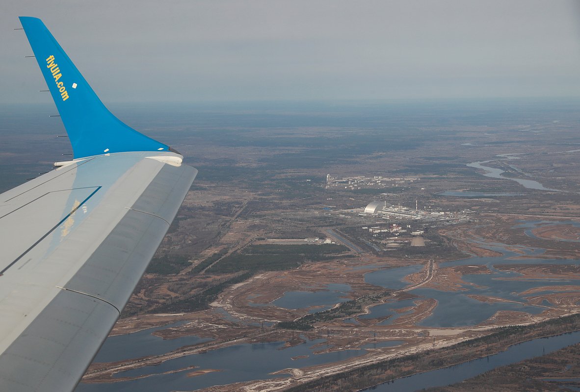 Вид на Чернобыльскую АЭС с самолета