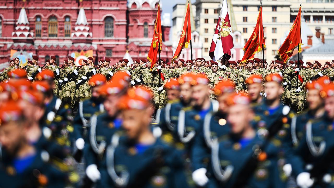 Парад Победы на Красной площади: суть, история, программа в 2024 году, речь  президента: Общество: Россия: Lenta.ru