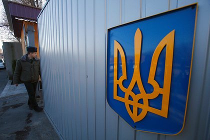 На Украине проверят военкома за поцелуи на рабочем месте