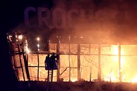 В Москве сгорел мемориал жертвам теракта в «Крокусе». Местные жители подозревают, что его подожгли