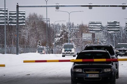 Кабмин Финляндии захотел продлить закрытие КПП на границе с Россией