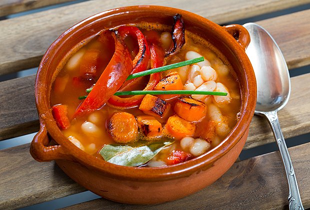 Национальное болгарское блюдо — суп чорба