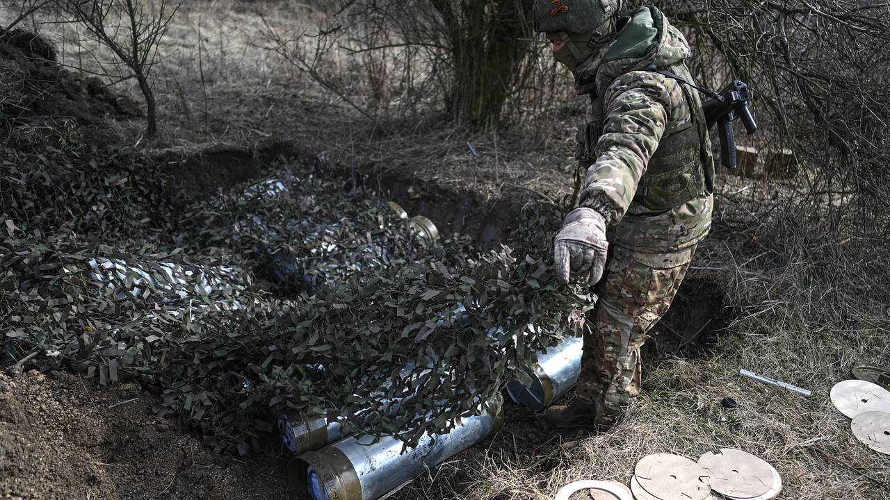 Ветераны боевых действий в России получат электронные карты «СВОи»:  Общество: Россия: Lenta.ru