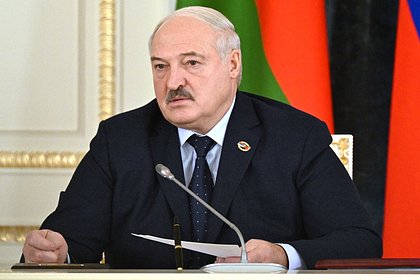 Лукашенко запретил собак и кошек в продуктовых магазинах