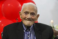 Умер самый старый мужчина в мире. Кем он был, что называл самым важным в жизни и как ему удалось дожить до 114 лет? 