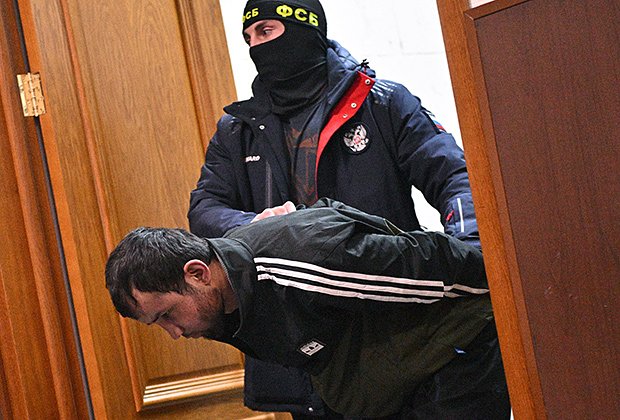Задержанный Шамсидин Фаридуни в Басманном суде Москвы