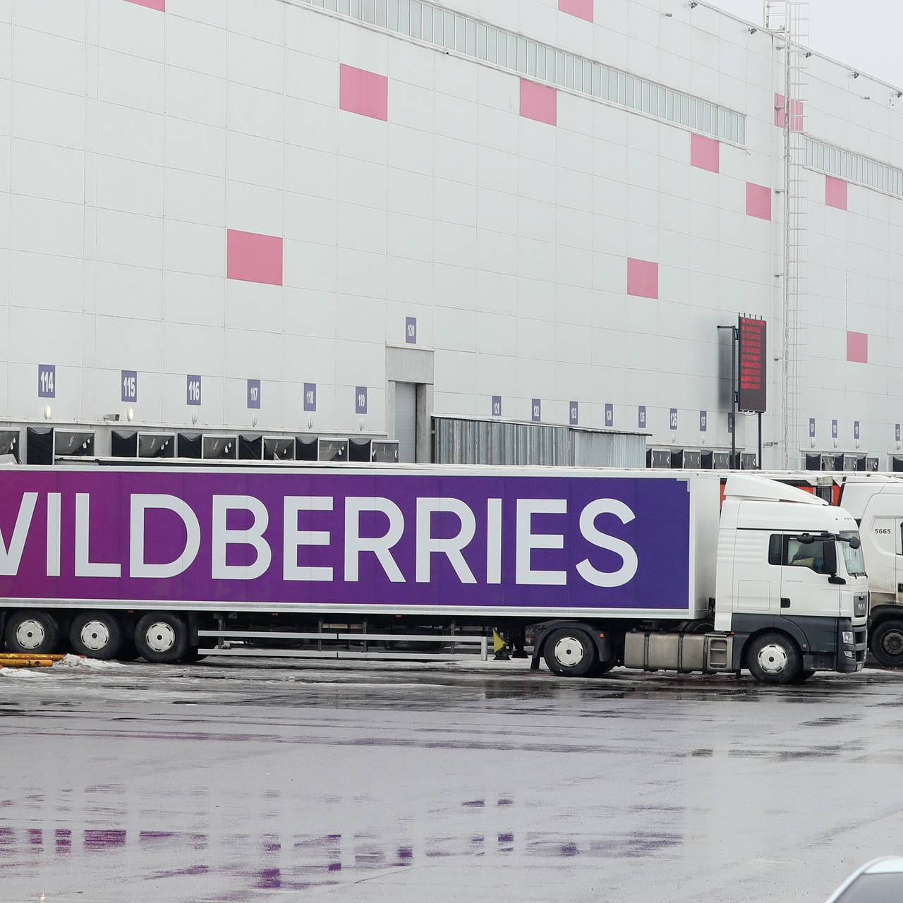 Wildberries потратит более 100 миллиардов на новые склады: Бизнес:  Экономика: Lenta.ru