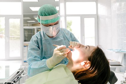 Россиянам назвали единственный способ сэкономить деньги на лечении зубов