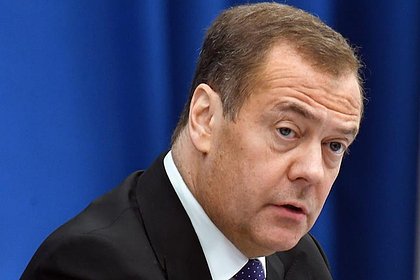 Стало известно о звонке Медведева раненому ножом мурманскому губернатору