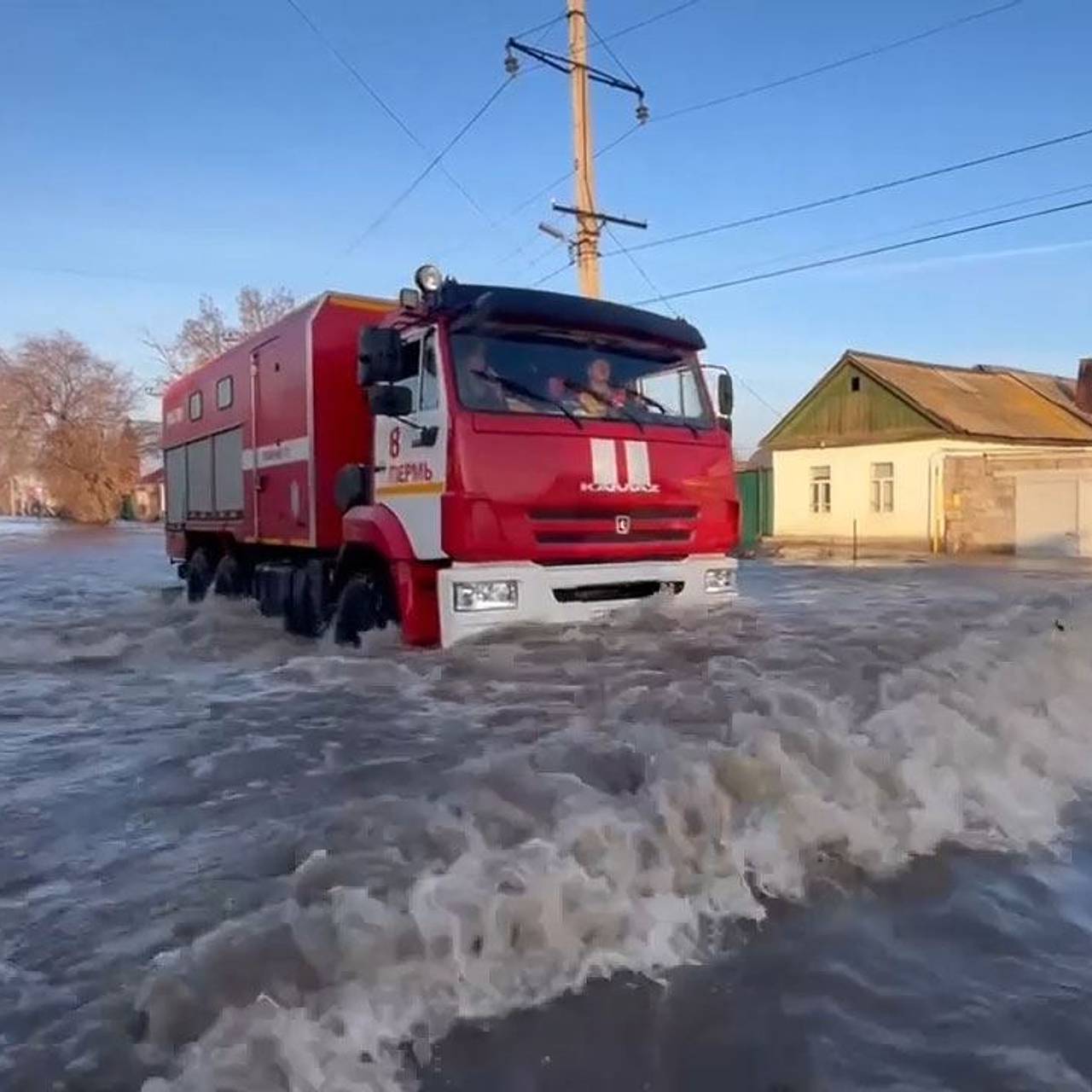 Жительница Орска сообщила о полном затоплении микрорайона Старый город:  Происшествия: Россия: Lenta.ru