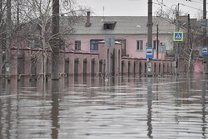 Пострадавшие от паводка в Орске семьи получат выплаты в 100 тысяч рублей