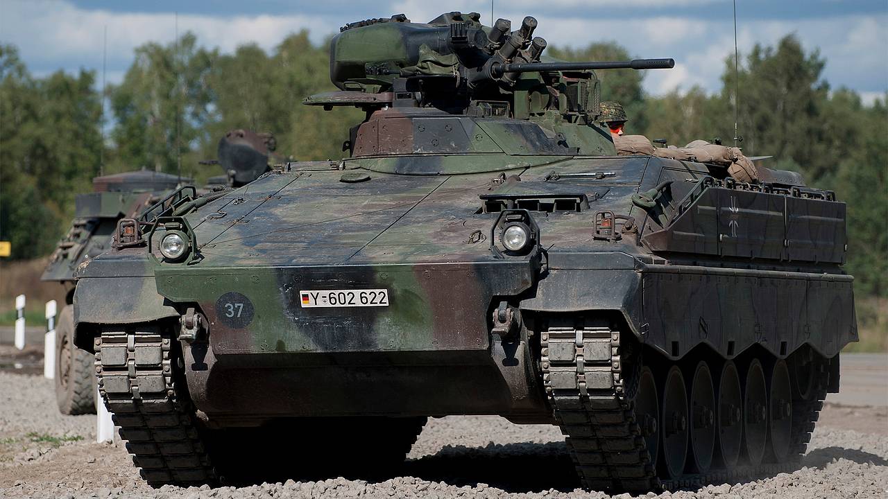 Германия поставит Украине 20 боевых машин пехоты Marder: Политика: Мир:  Lenta.ru