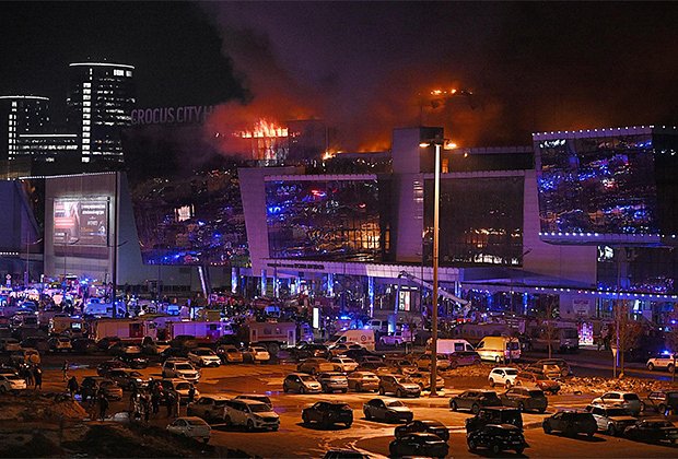 22 мая 2024 года. Горящее здание «Крокус Сити Холла», атакованного террористами