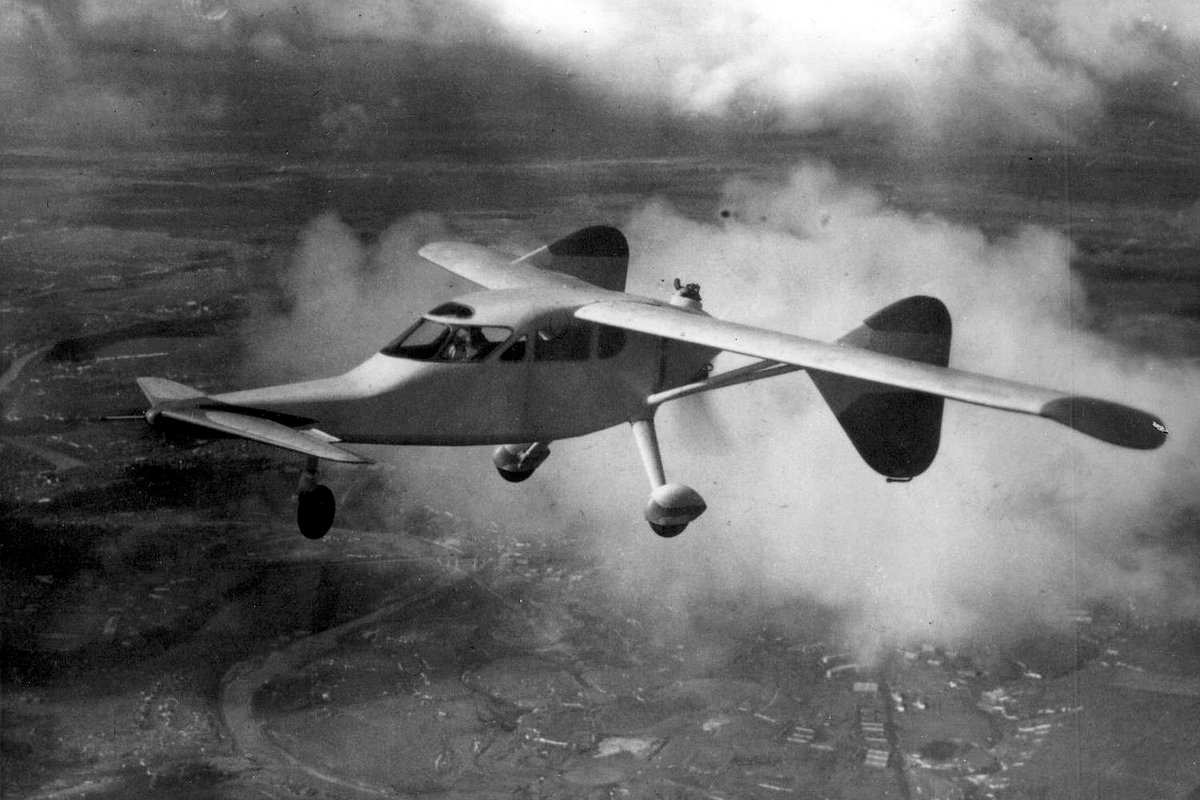 МиГ-8 «Утка» — советский экспериментальный самолет, разработанный в «ОКБ Микояна и Гуревича» в 1945 году