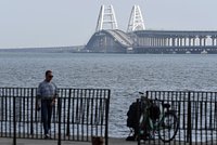 Зеленский признался в сильном желании разрушить Крымский мост. Как ВСУ могут попытаться угодить президенту Украины? 