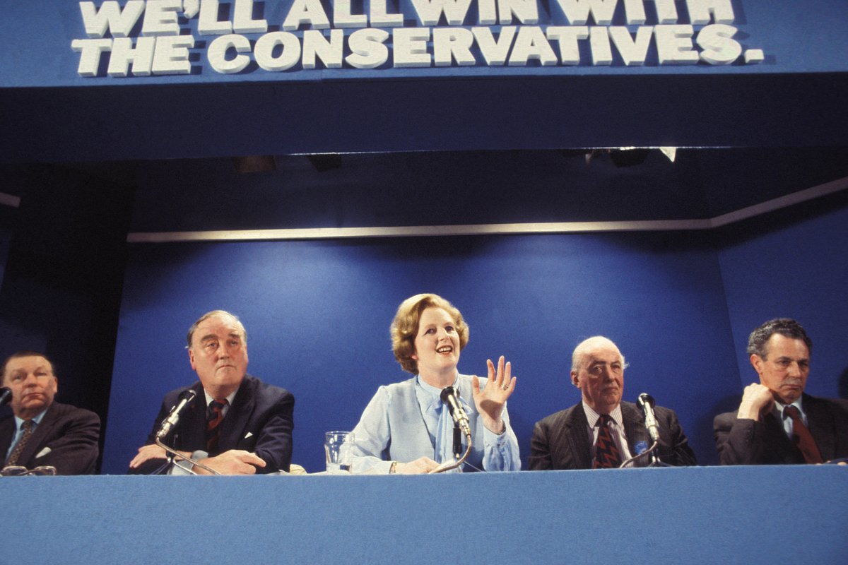 Депутат парламента от Консервативной партии Маргарет Тэтчер во время избирательной кампании, Великобритания, 1970 год 