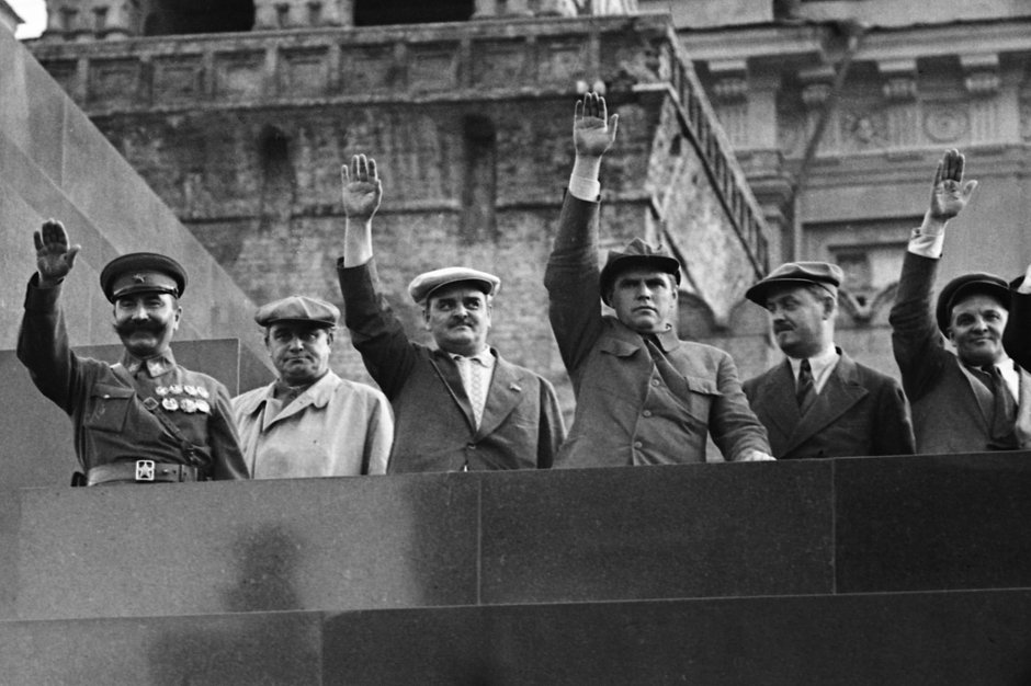 Депутаты Верховного Совета РСФСР на Красной площади, 1938 год