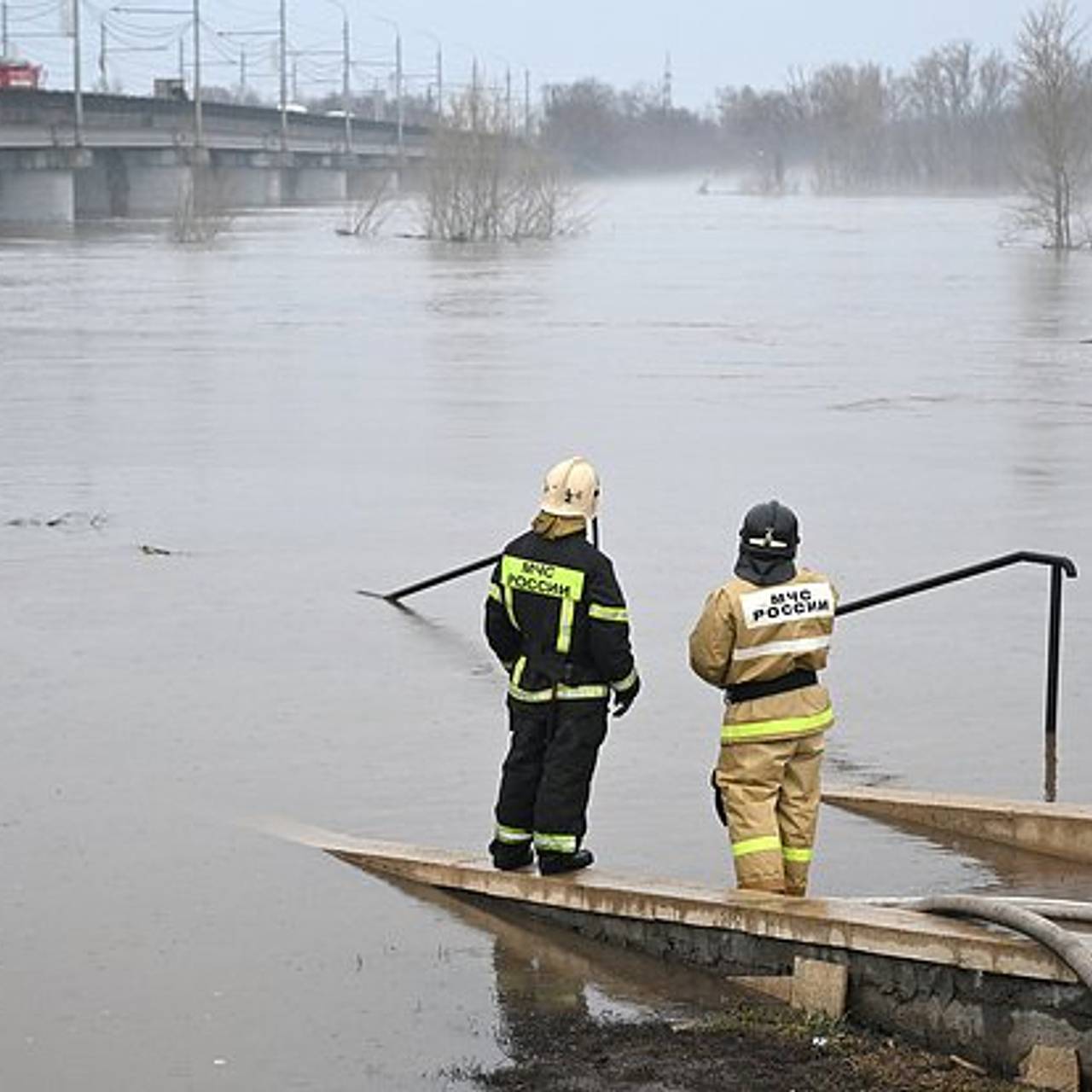 Уровень воды в реке Тобол в Кургане вырос на семь сантиметров за 12 часов:  Регионы: Россия: Lenta.ru