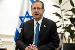 Президент Израиля назвал атаку Ирана объявлением войны