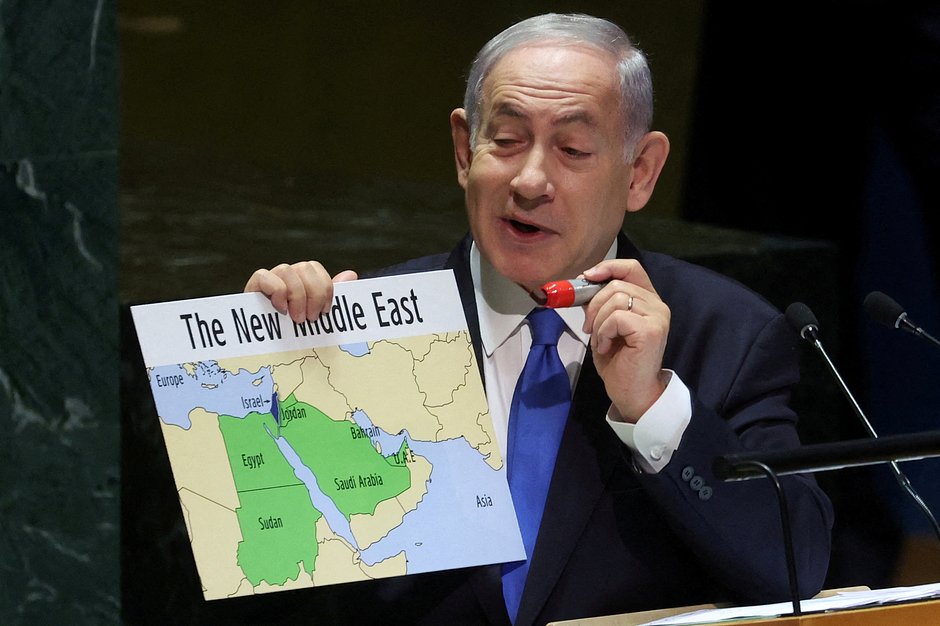 Премьер-министр Израиля Биньямин Нетаньяху выступает на 78-й сессии Генеральной Ассамблеи Организации Объединенных Наций в штаб-квартире ООН в Нью-Йорке, США, 22 сентября 2023 года