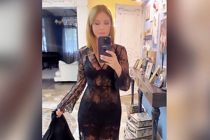 Наталья Подольская вышла в свет в прозрачном платье