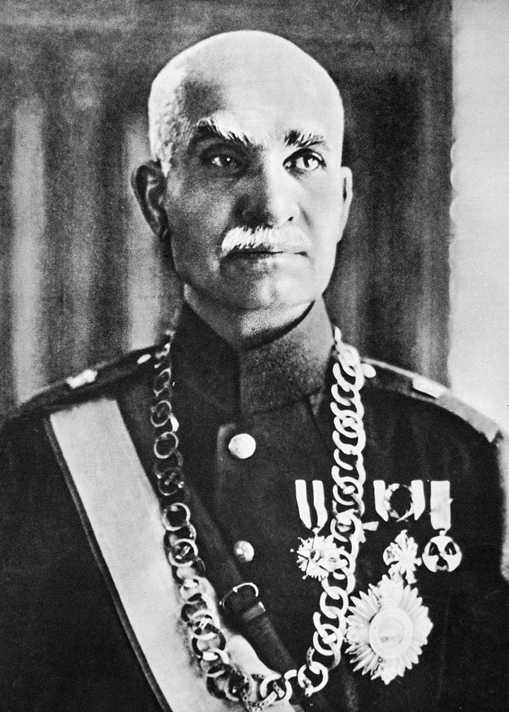 Шах Ирана Реза Пехлеви во время Второй мировой войны, 1941 год