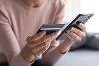 Мошенники убедили жену участника СВО взять кредит на сверхсекретную миссию 