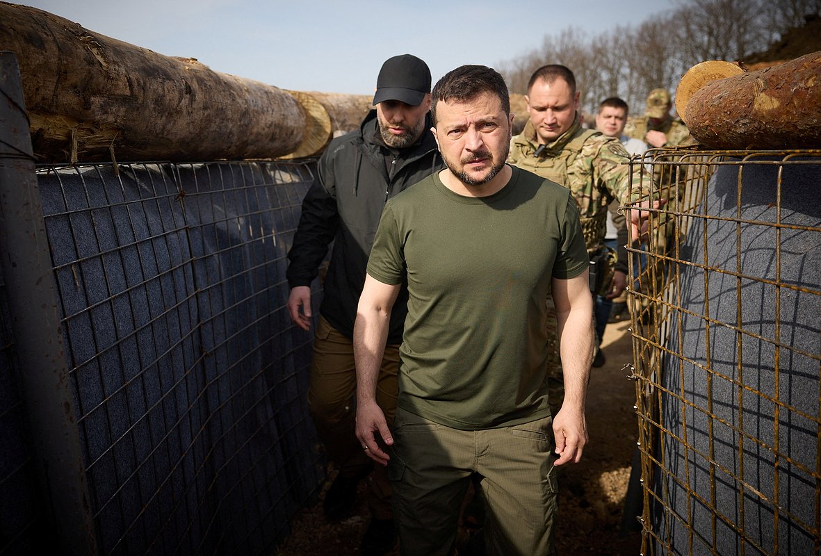 Зеленский подписал закон об ужесточении мобилизации на Украине. Что изменится?