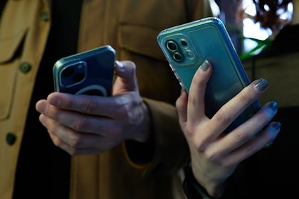 China linked to full-scale attack on iPhone users