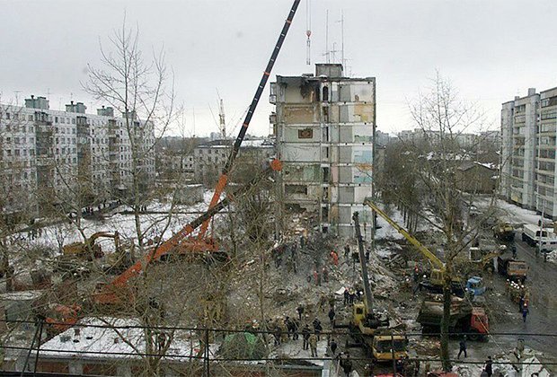 Дом на проспекте Советских Космонавтов в Архангельске, пострадавший при взрыве