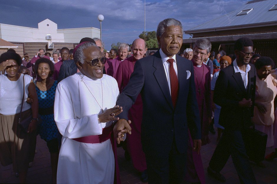 Нельсон Мандела и англиканский архиепископ Кейптаунский Десмонд Туту, ЮАР, 1990 год 