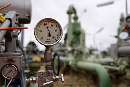 Макрон рассказал о закупках российского газа через третьи страны
