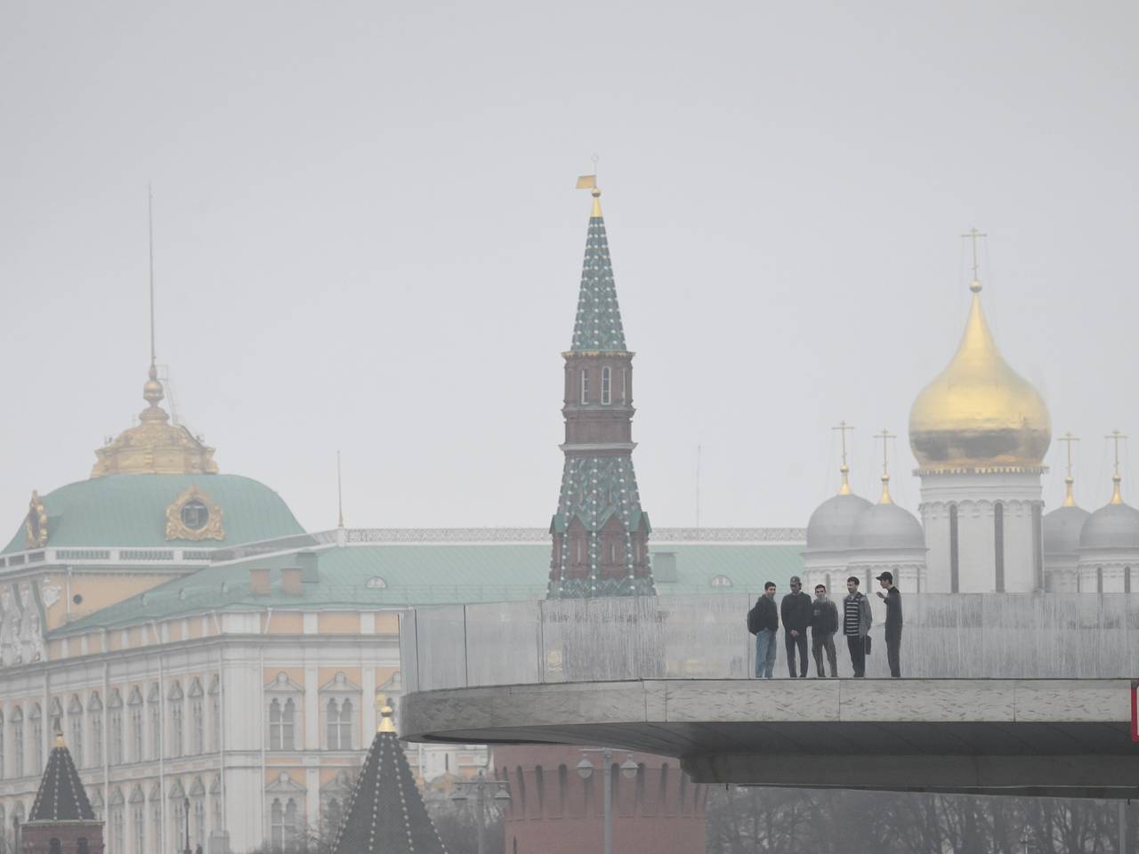 Москву накрыл туман: Городская среда: Экономика: Lenta.ru