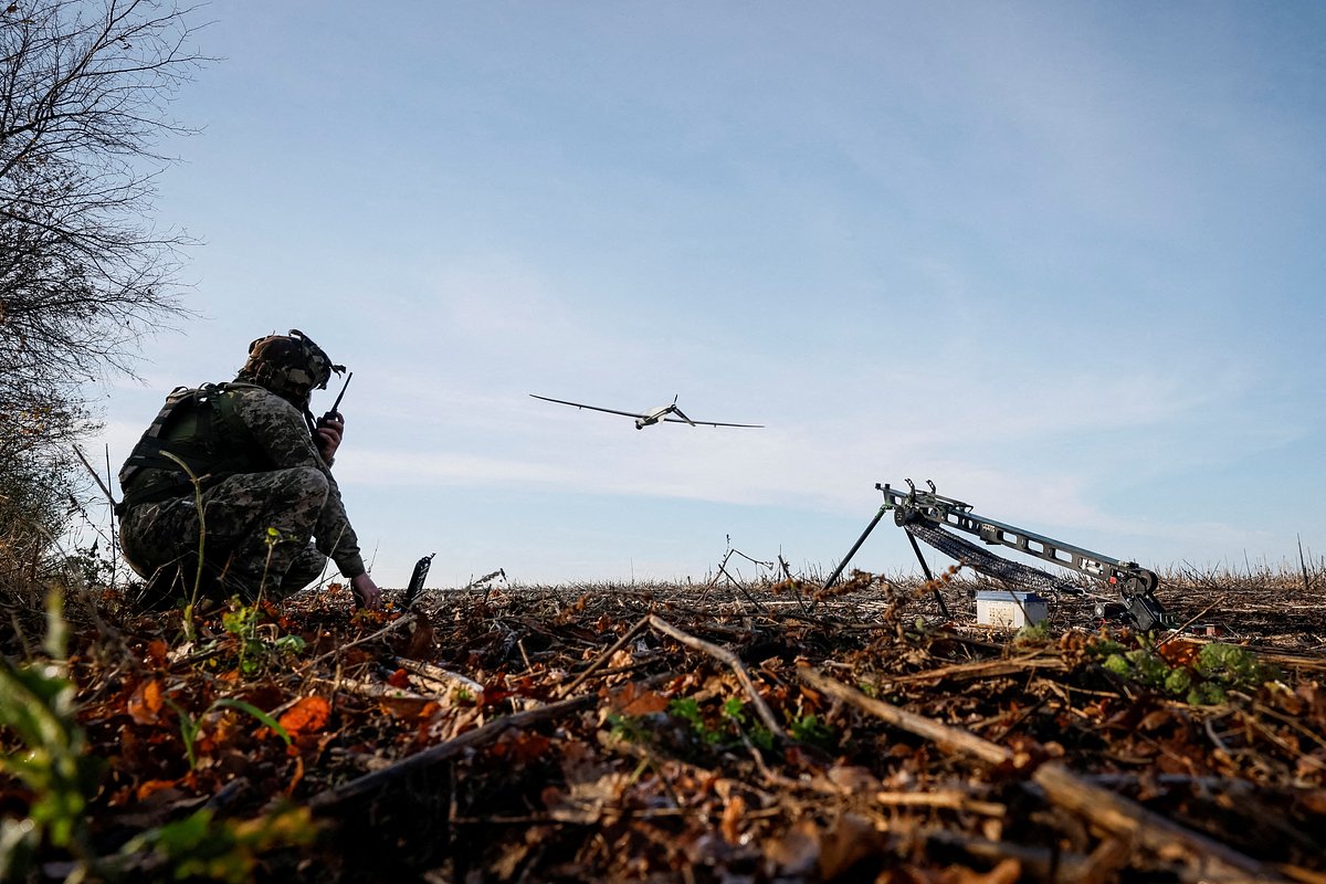 Украина разработала беспилотник, способный долететь до Сибири