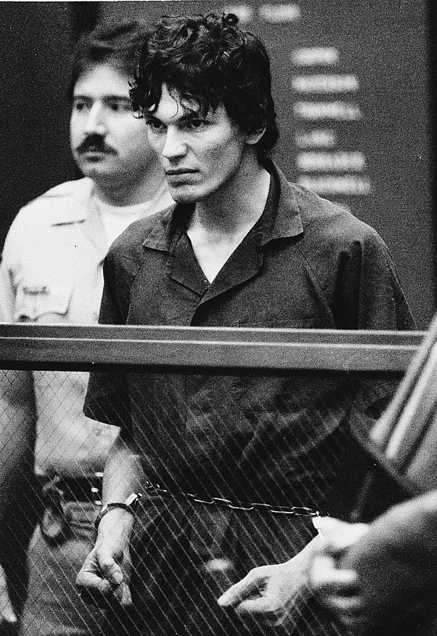 Серийный убийца Ричард Рамирес, известный как «Ночной сталкер»


