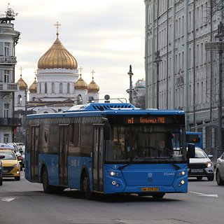 В переполненном автобусе. Смотреть в переполненном автобусе онлайн