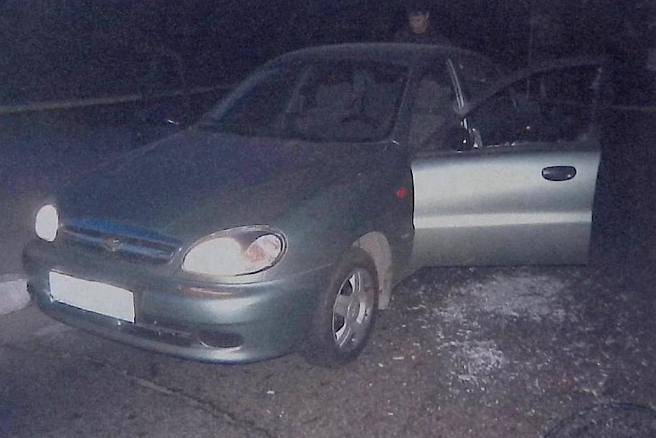 Автомобиль Chevrolet Lanos, в котором майор Евсюков расстрелял водителя Юрия Евтеева